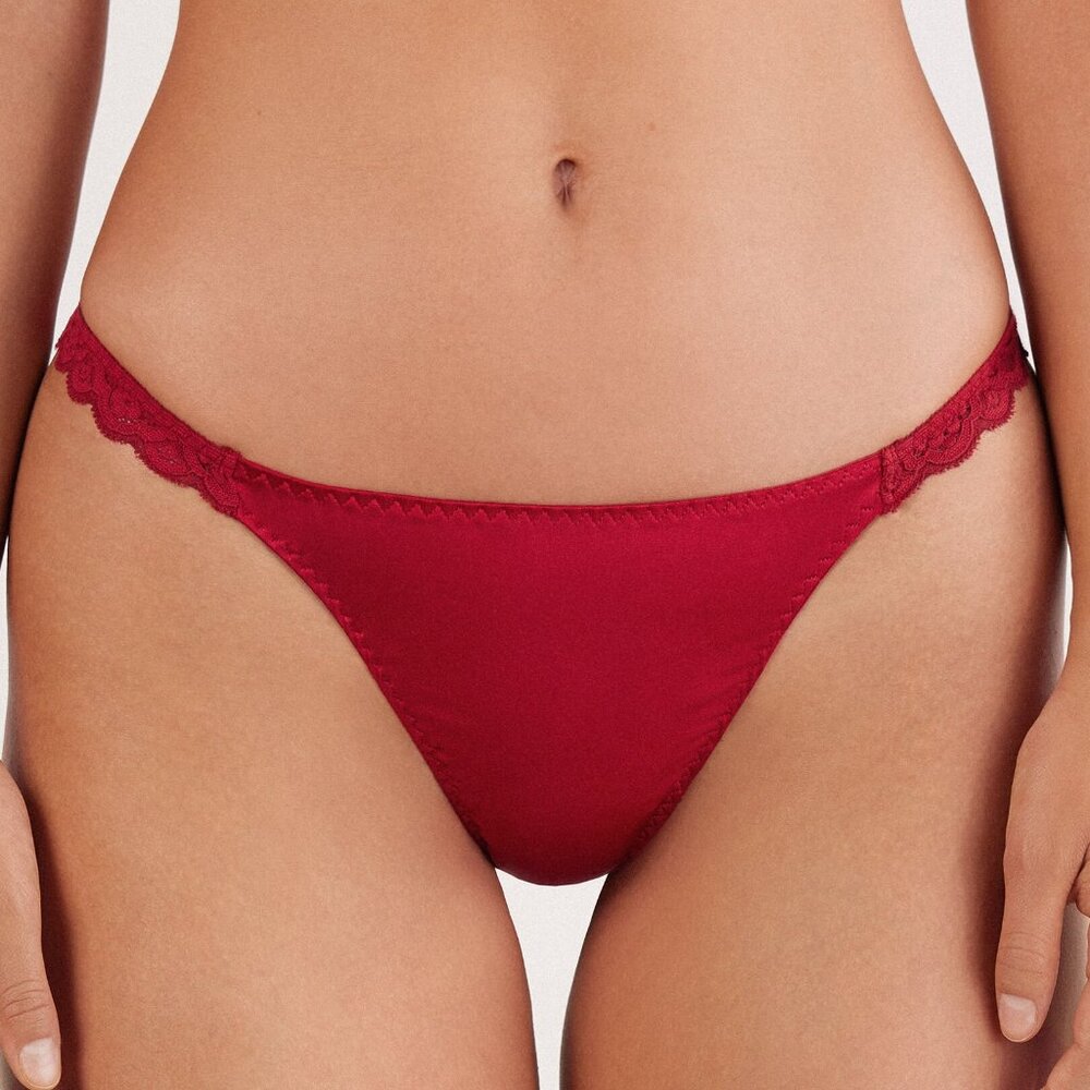 Intimissimi Silk and Lace String in Red